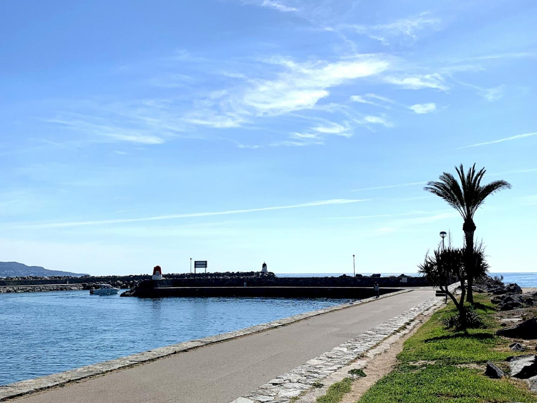 Apartamento 1ª Linea De Mar -Wifi- Aire Acondicionado 艾姆布里亚布拉瓦 外观 照片