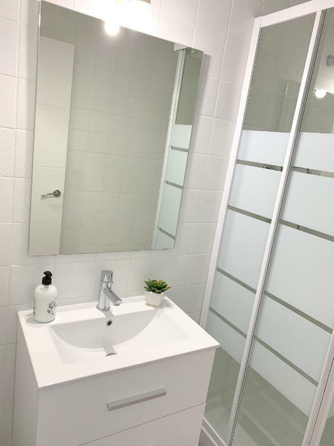 Apartamento 1ª Linea De Mar -Wifi- Aire Acondicionado 艾姆布里亚布拉瓦 外观 照片